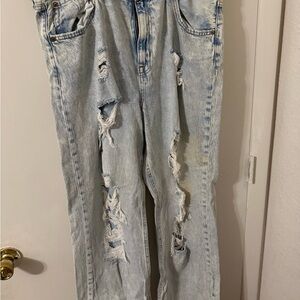 Aeropostale Women's Light Blue Distressed Straight Leg Jeans